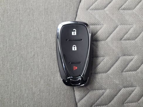 Used 2024 Chevrolet Equinox LS image 32