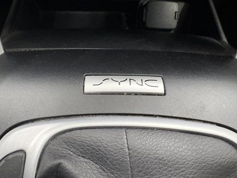 Used 2016 Ford Fusion SE FWD image 18