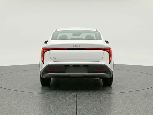 Used 2025 Kia K4 LXS image 7