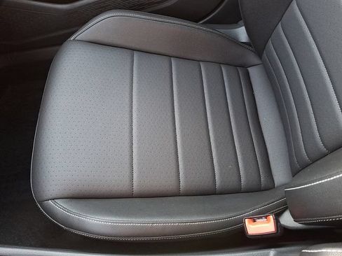 Certified 2023 Volkswagen Jetta SE w/ Panoramic Sunroof Package FWD image 26
