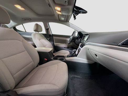 Used 2020 Hyundai Elantra Value Edition FWD image 29