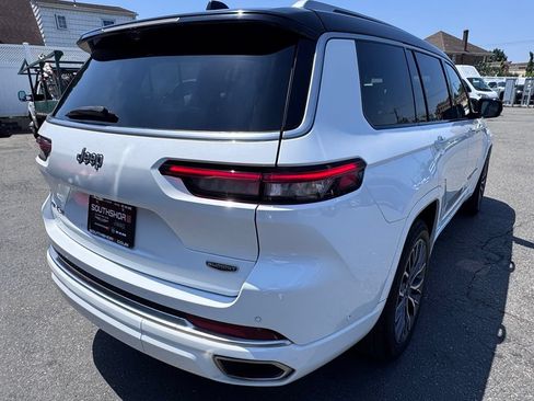 Used 2023 Jeep Grand Cherokee L Summit AWD/4WD image 7