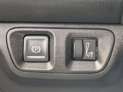 Used 2018 GMC Acadia Denali w/ Technology Package image 34