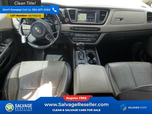 Used 2015 Kia Sedona SX Limited w/ SXL Technology Package FWD image 11