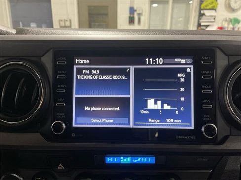 Used 2023 Toyota Tacoma TRD Off-Road image 16