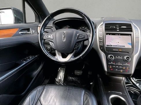 Used 2017 Lincoln MKC Select w/ Select Plus Package FWD image 7