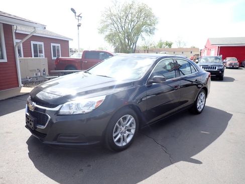 Used 2014 Chevrolet Malibu LT w/ Power Convenience Package FWD image 3