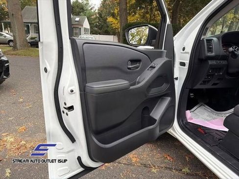 Used 2022 Nissan Frontier S w/ Technology Package image 26