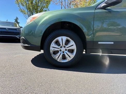 Used 2012 Subaru Outback 2.5i AWD/4WD image 9