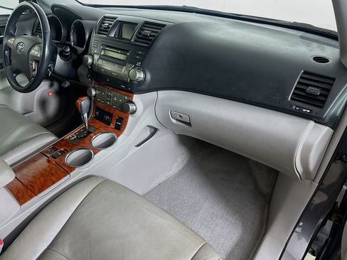 Used 2009 Toyota Highlander Limited AWD/4WD image 35
