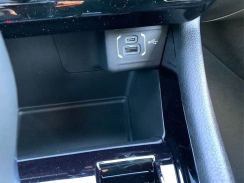 New 2026 Jeep Compass Limited image 26