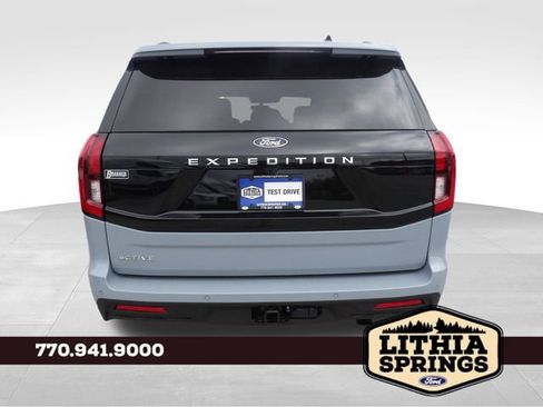 New 2025 Ford Expedition Active RWD image 5