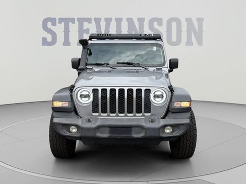 Used 2020 Jeep Gladiator Sport w/ Quick Order Package 24S AWD/4WD image 8
