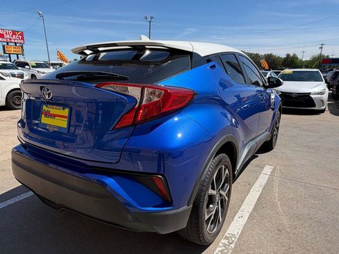 Used 2018 Toyota C-HR XLE FWD image 5