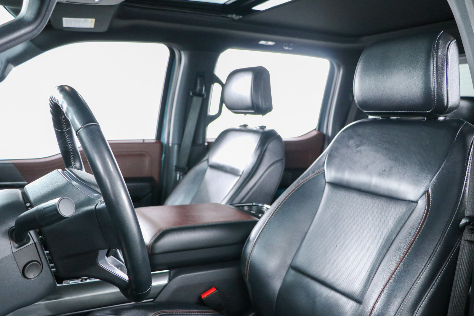 Used 2023 Ford F150 Lariat w/ Equipment Group 502A High AWD/4WD image 27