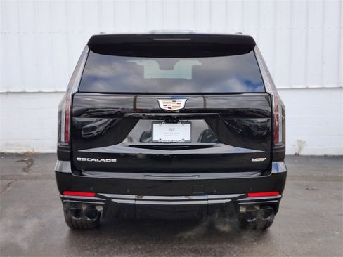 Used 2025 Cadillac Escalade V image 4