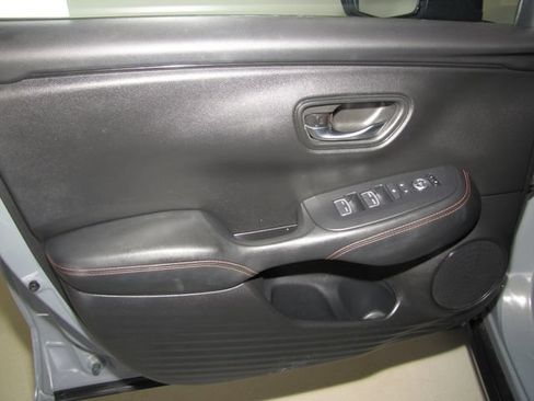 Certified 2024 Honda HR-V Sport image 9