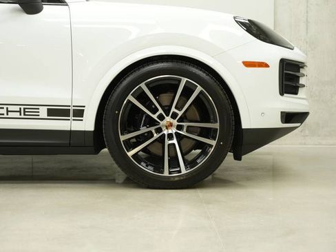 New 2026 Porsche Cayenne AWD/4WD image 40