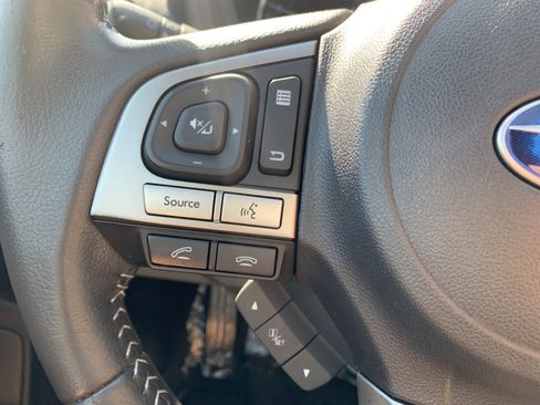 Used 2017 Subaru Forester 2.5i Limited AWD/4WD image 16