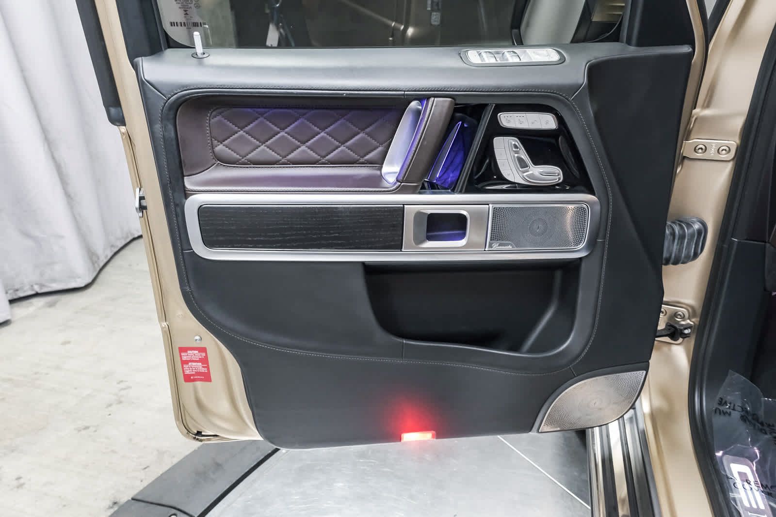 Used 2023 Mercedes-Benz G 550 image 28