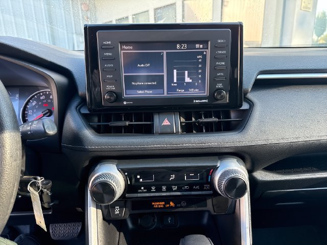 Used 2021 Toyota RAV4 LE FWD image 22