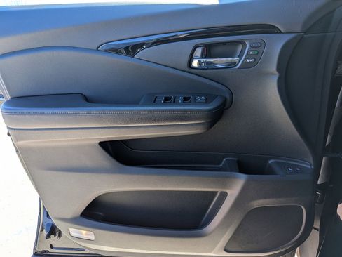 Certified 2020 Honda Pilot Elite image 9