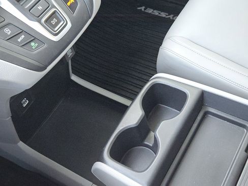 Used 2022 Honda Odyssey EX-L image 21