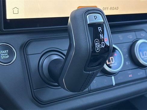 New 2026 Land Rover Defender 110 S image 21