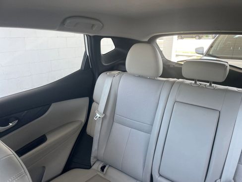 Used 2022 Nissan Rogue Sport SL image 40