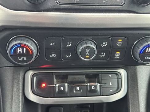 Used 2020 GMC Acadia SLT w/ Trailering Package AWD/4WD image 25