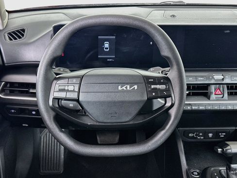 Used 2025 Kia K4 FWD image 18