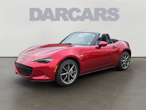 Used 2023 MAZDA MX-5 Miata Grand Touring RWD image 3