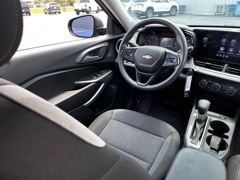 Used 2024 Chevrolet Trax LS w/ Driver Confidence Package FWD image 25
