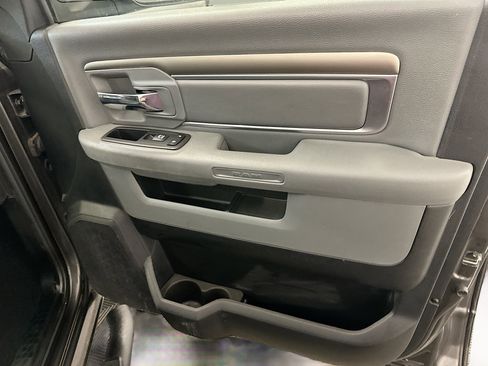 Used 2018 RAM 1500 Big Horn image 32