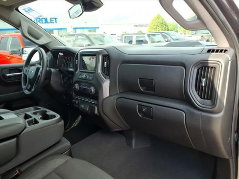 Used 2024 Chevrolet Silverado 1500 Custom Trail Boss w/ LPO, Dark Essentials Package image 16