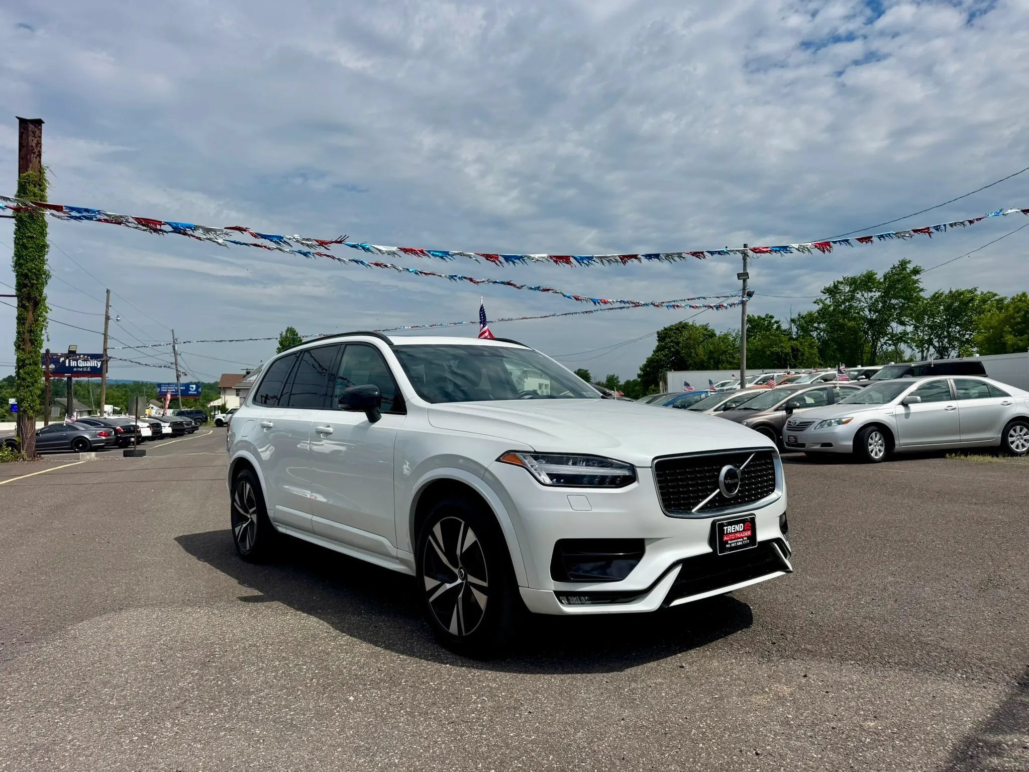 Used 2020 Volvo XC90 T6 R-Design w/ Protection Package Premier AWD/4WD image 7