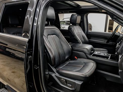 Used 2019 Ford Expedition Limited w/ Equipment Group 303A image 39