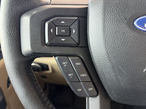 Used 2016 Ford F150 XLT w/ Equipment Group 302A Luxury AWD/4WD image 19