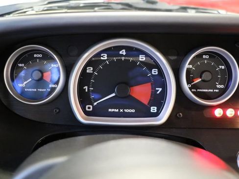 Used 2005 Ford GT RWD image 28