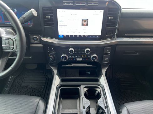 Used 2024 Ford F250 Lariat AWD/4WD image 21