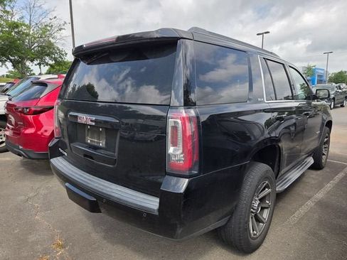 Used 2017 GMC Yukon SLE w/ SLE Value Package RWD image 2