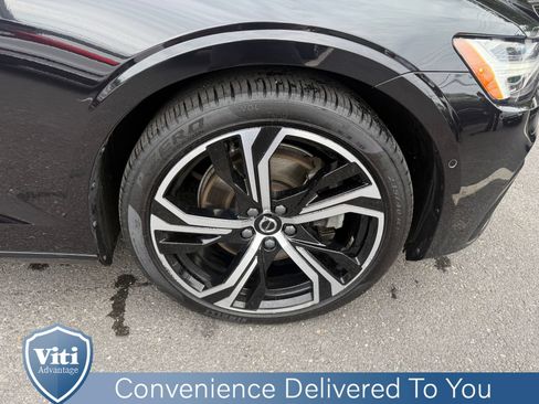 Certified 2024 Volvo S60 B5 Plus w/ Climate Package AWD/4WD image 15