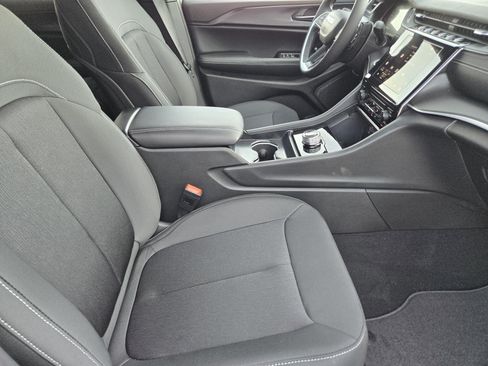 New 2026 Jeep Grand Cherokee L Laredo AWD/4WD image 12
