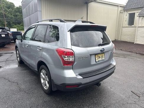 Used 2016 Subaru Forester 2.5i Limited AWD/4WD image 3