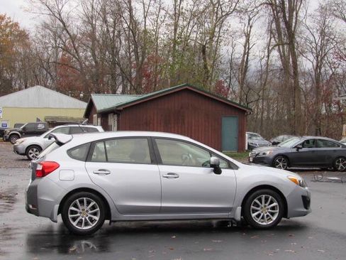 Used 2014 Subaru Impreza 2.0i Premium w/ All-Weather Package w/CVT image 14