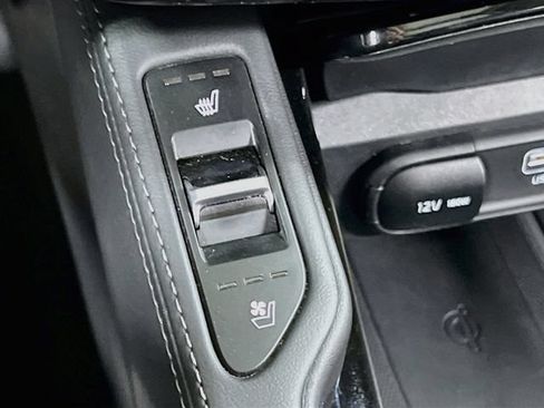 Certified 2024 Kia Telluride EX w/ EX Captain's Chair Package FWD image 21