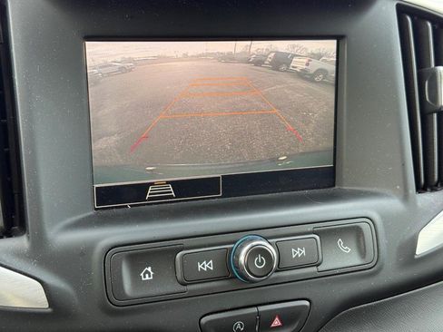 Certified 2023 GMC Terrain SLE image 17