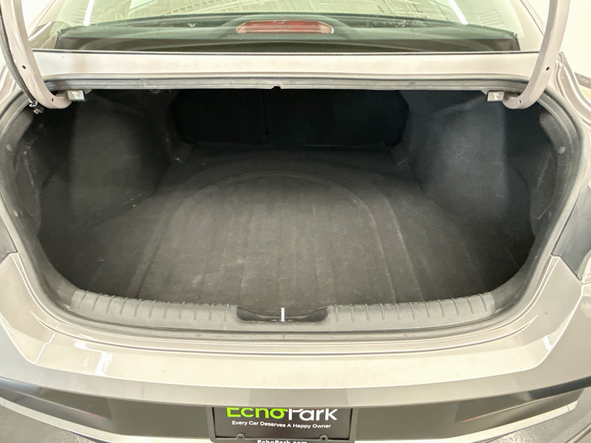 Used 2025 Hyundai Elantra SEL FWD image 29