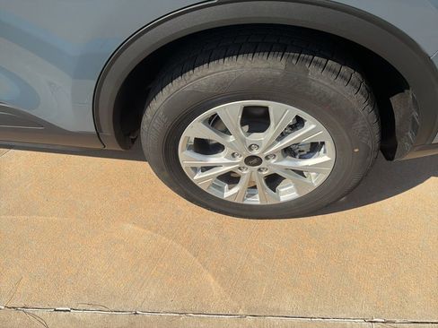 Used 2024 Ford Escape Active image 31