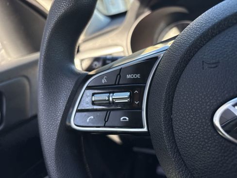 Used 2019 Kia Optima LX image 28